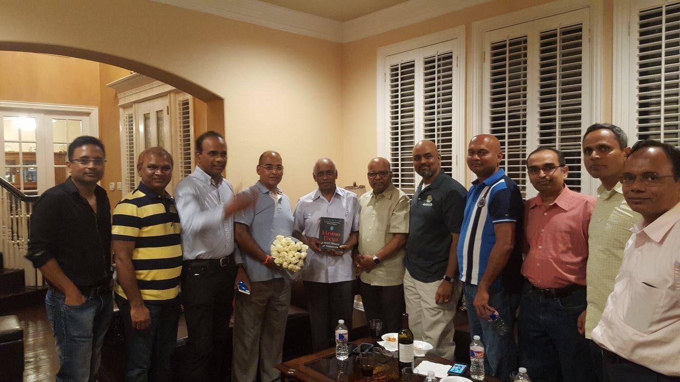 Dallas Alumni Meet with Prof. V. Ramarao